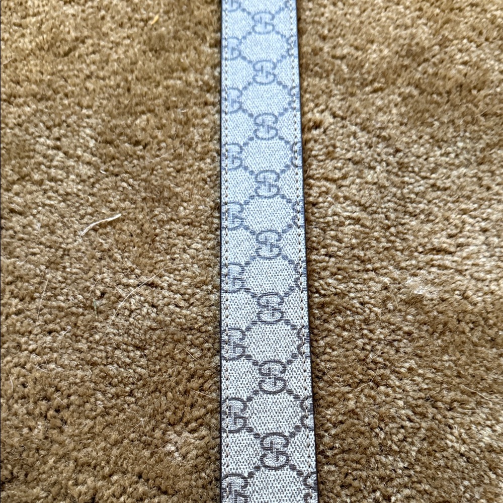 Gucci Silver Buckle with Brown Patterned Belt - Picture 3 of 3